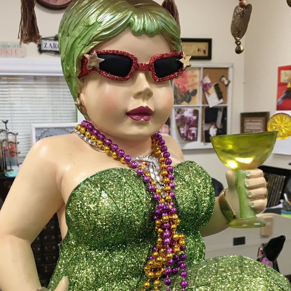 Meet your Posher, Debi at DebZBoutique